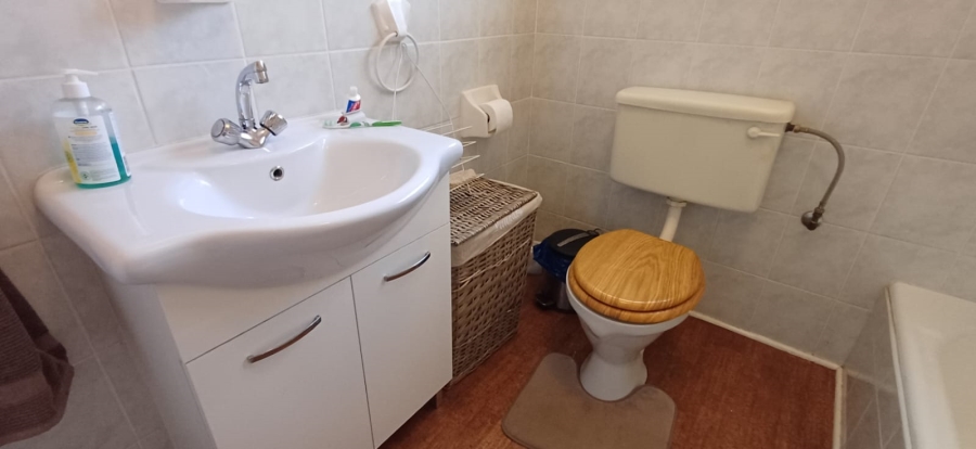 To Let 4 Bedroom Property for Rent in Panorama Free State